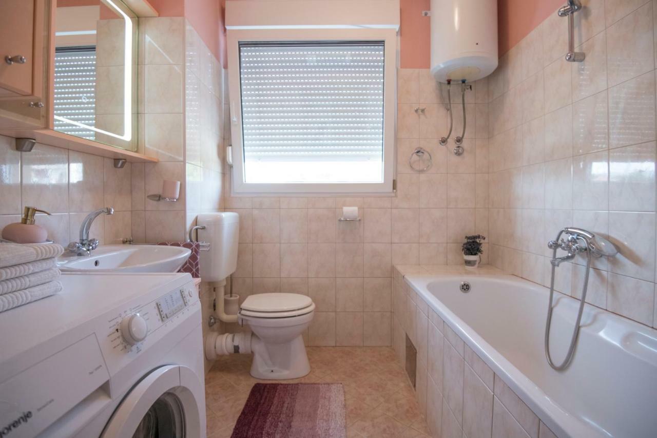 Comfortable Cozy Beach Apartment Σπλιτ Εξωτερικό φωτογραφία