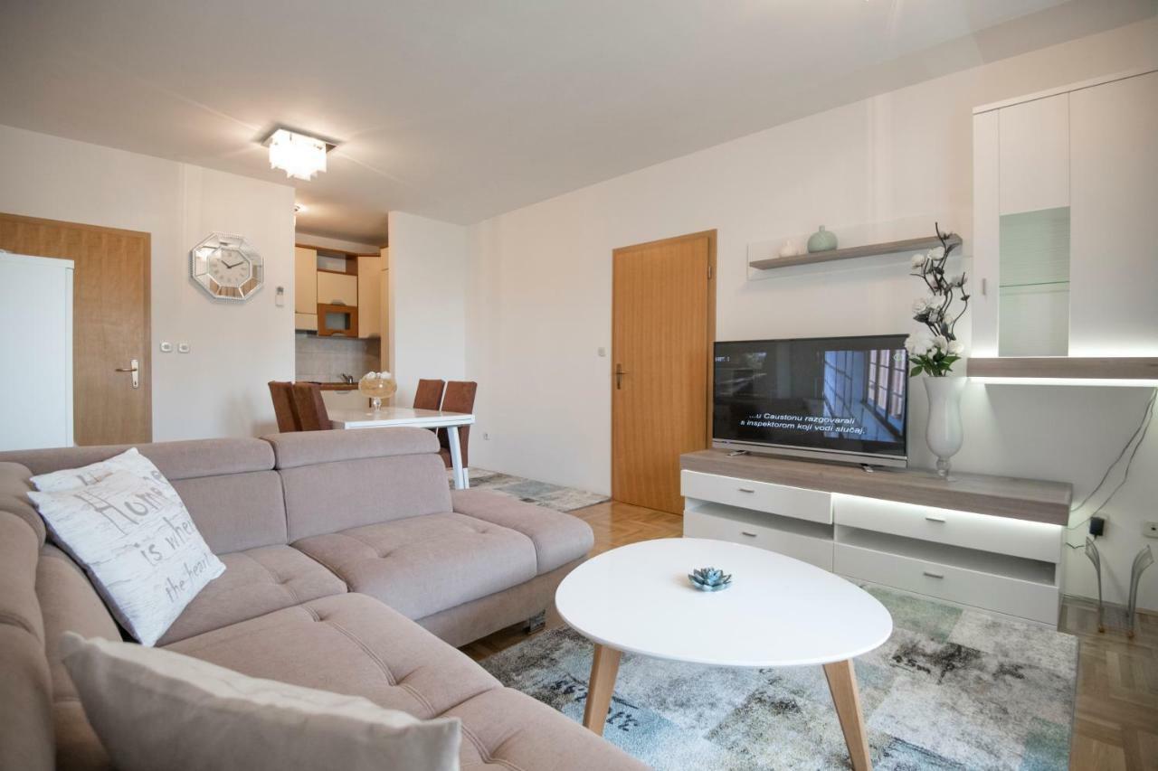 Comfortable Cozy Beach Apartment Σπλιτ Εξωτερικό φωτογραφία